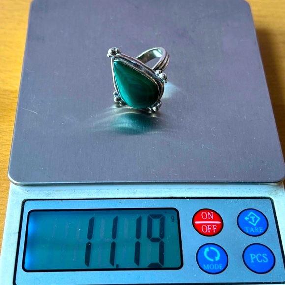 VINTAGE LARGE NAVAJO SOUTHWESTERN NATIVE AMERICAN MALACHITE RING 925 STERLING